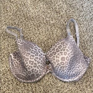 Betsey Johnson Leopard Print Gray Bra, 34DD